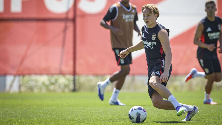 Schjelderup esteve muito ativo no regresso 