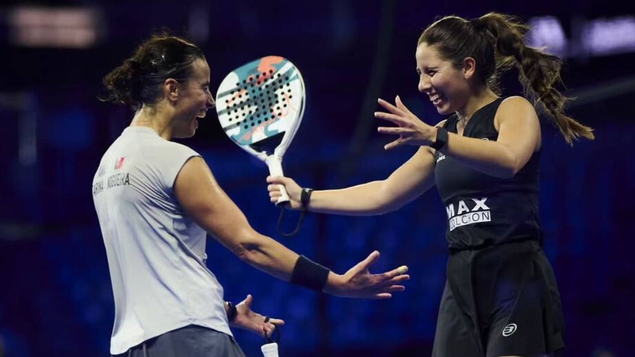 Ana Catarina Nogueira e Martina Fassio festejam