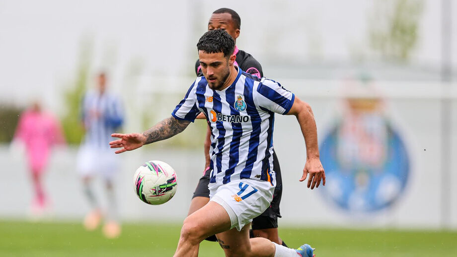 Alarcón volta à equipa B do FC Porto com paciência