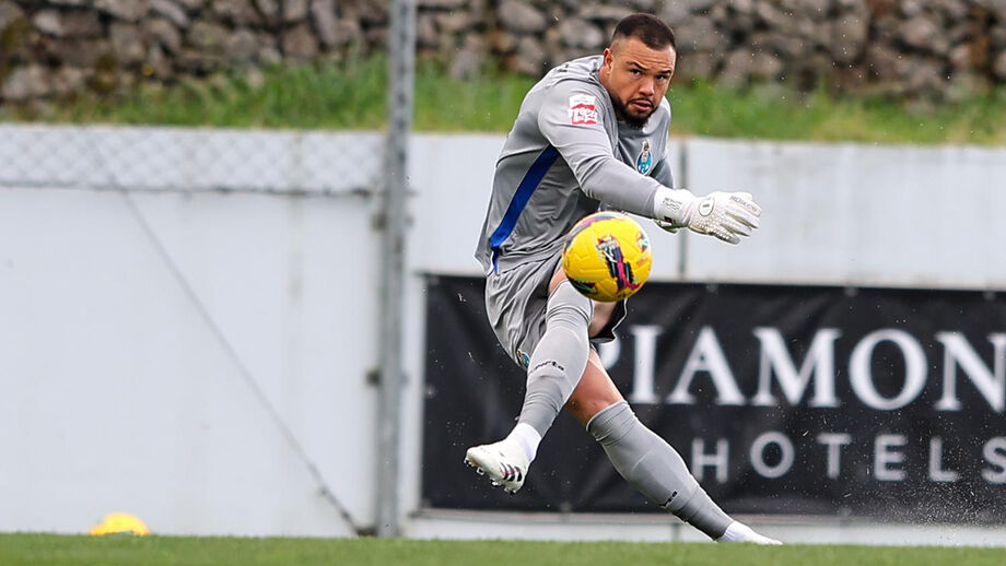 Samuel Portugal junta-se ao Al Akhdoud por empréstimo