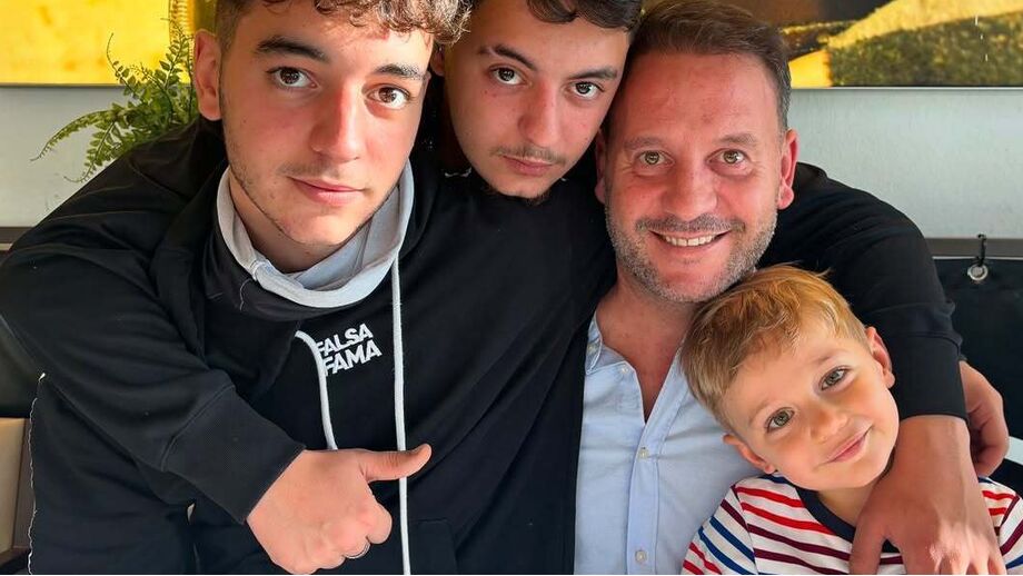 Cândido Costa com os filhos