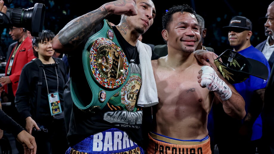 Pacquiao regressa aos ringue mas Barrios mantém o título de pesos médios