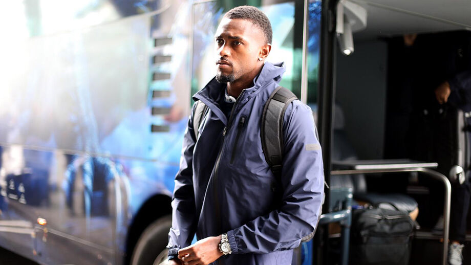 Otávio rumou ao Paris FC