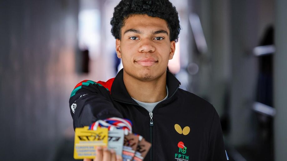 Tiago Abiodun com as quatro medalhas