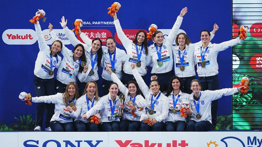 Grécia vence Hungria e sagra-se campeã mundial de polo aquático em Singapura