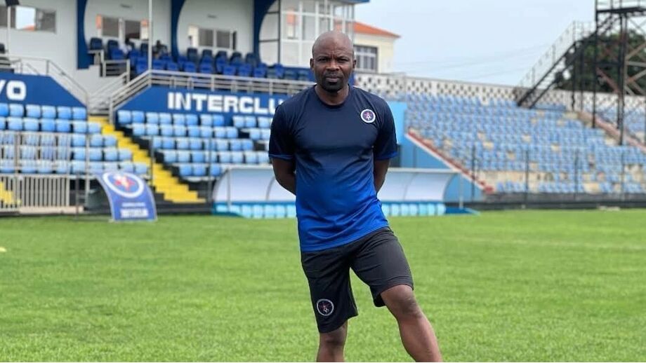 Trerinador do Interclube está a estagiar no CD Feirense