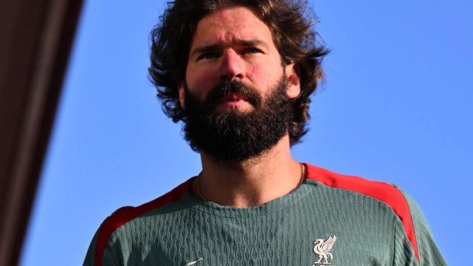 Alisson deixa estágio do Liverpool 