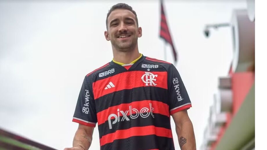 Léo Ortiz permanece no Flamengo 