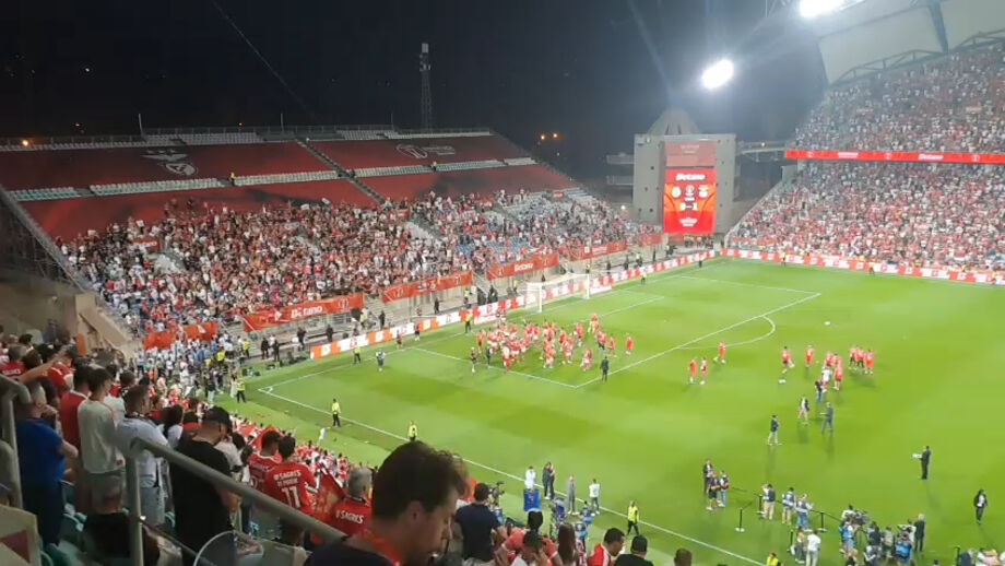 Águias bateram o Sporting por 1-0