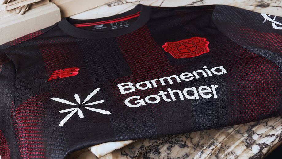 Bayer Leverkusen junta-se ao FC Porto com equipamento New Balance
