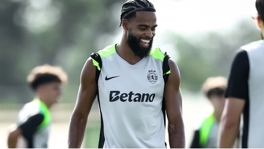 St. Juste marca o regresso ao trabalho no dia da apresentação do Sporting