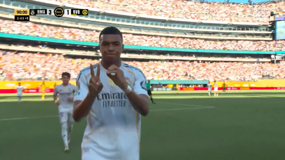 Mbappé dedica golo a Diogo Jota após marcar no jogo Real Madrid - Borussia