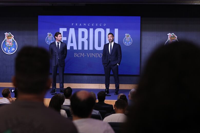 Apresentação de Francesco Farioli como novo treinador do FC Porto