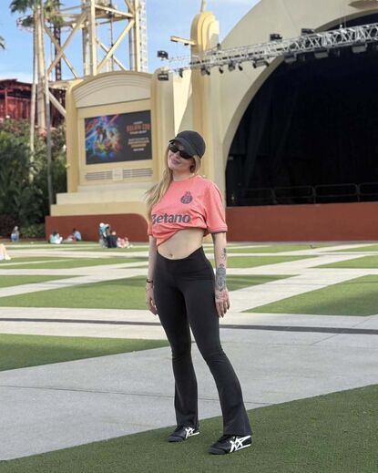 Luísa Sonza posa com camisola alternativa do FC Porto