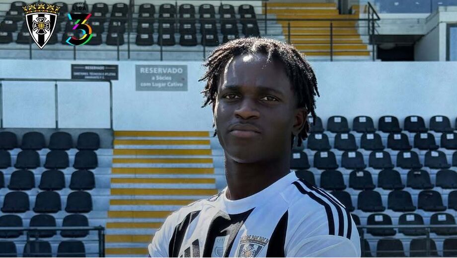 Feliciano Mendes, 22 anos, é reforço do Amarante para a defesa