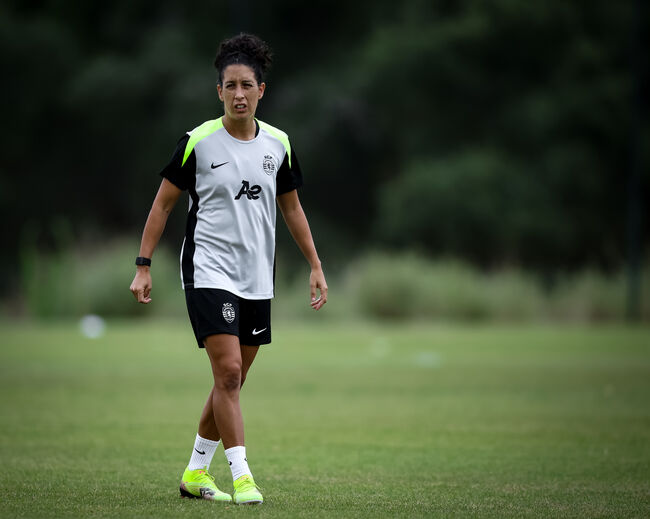 Início dos trabalhos da equipa feminina do Sporting na Academia