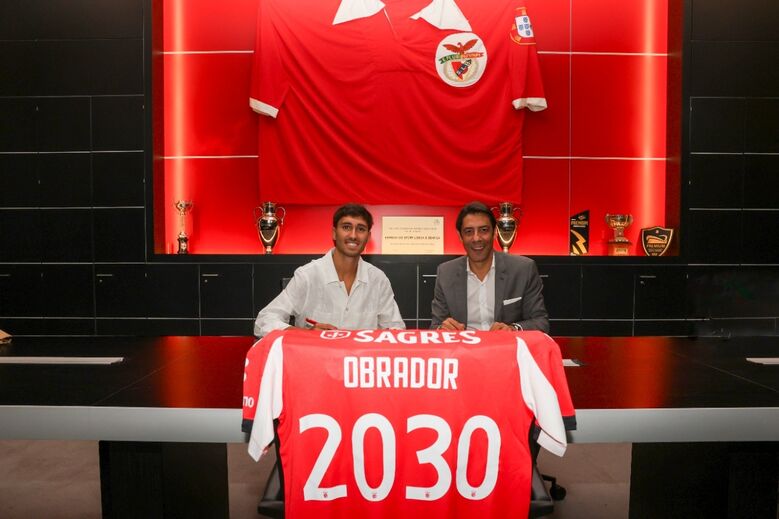 Rafa Obrador assina pelo Benfica até 2030