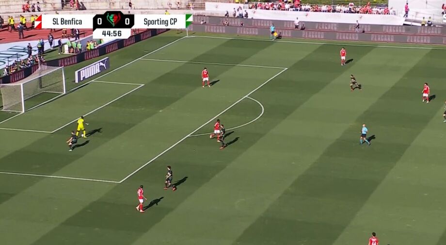 Samuel Soares parte como favorito para ser o titular na baliza do Benfica