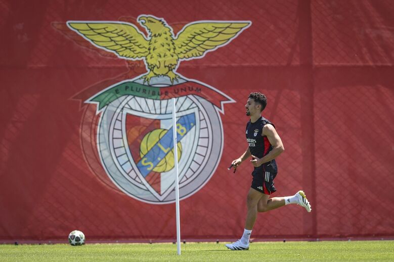 Pré-época 2025/26: Benfica realiza primeiro treino no relvado