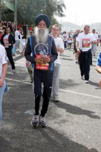Fauja Singh na Meia Maratona de Lisboa de 2006
