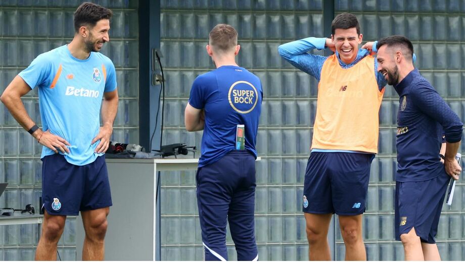 Prpic e Grujic com Francesco Farioli