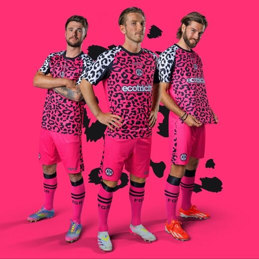 Novo equipamento do Forest Green Rovers 