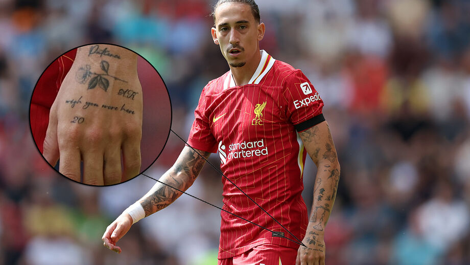 Tsimikas homenageia Diogo Jota com tatuagem.
