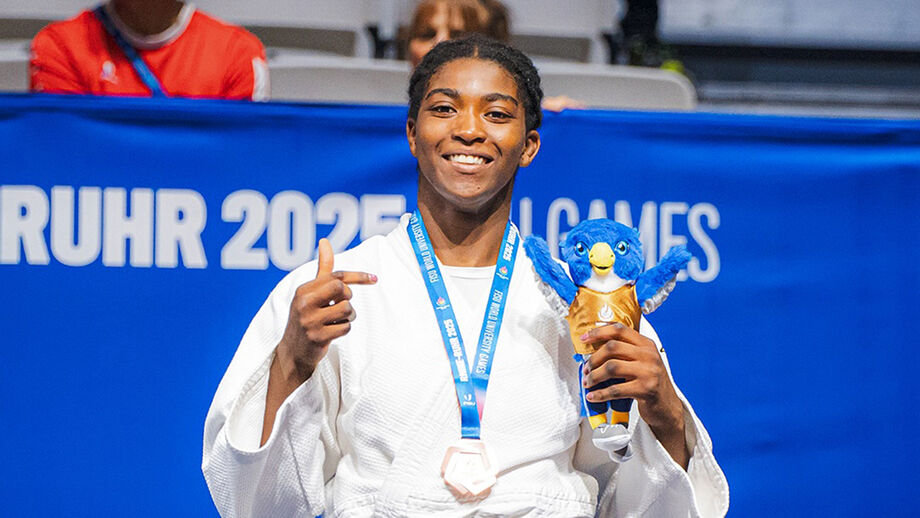 Taís Pina, 17.ª do ranking mundial dos -70 kg, venceu na disputa de uma das medalhas de bronze a brasileira Luana Carvalho