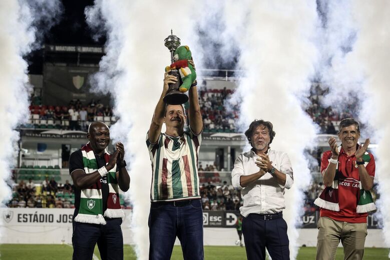 Entrega da Taça de Portugal a Duílio