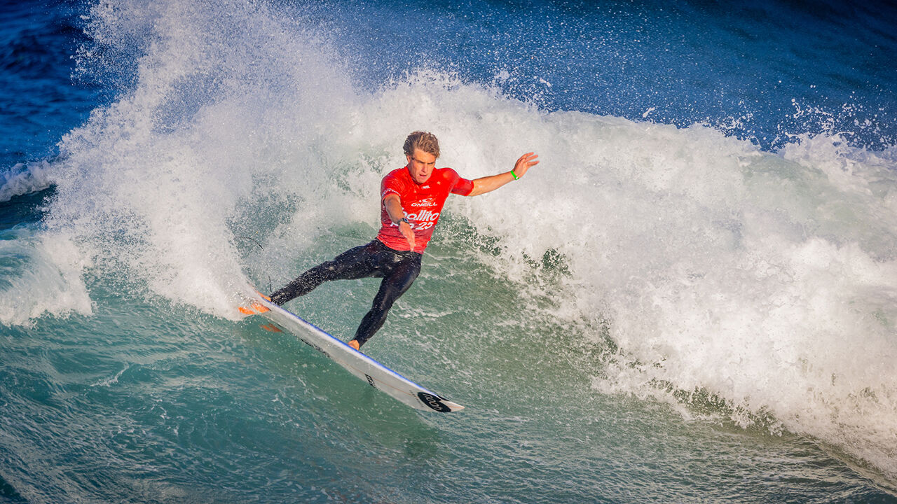 Afonso Antunes no US Open of Surfing; Frederico Morais e Francisca Veselko eliminados