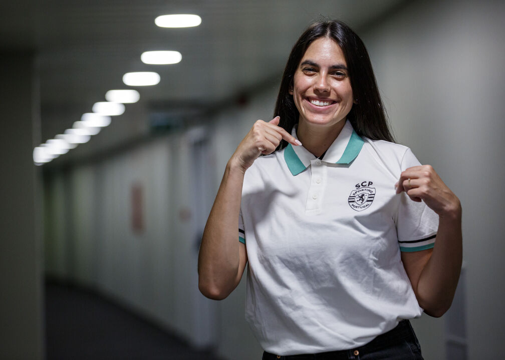 Jéssica Carriel renova contrato com o Sporting CP