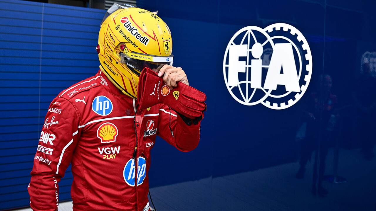 Hamilton desanimado após qualificação para o Grande Prémio da Hungria