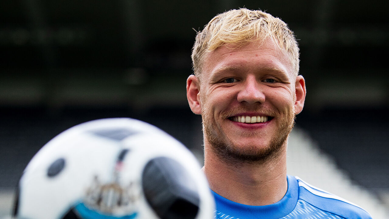 Aaron Ramsdale reforça o Newcastle por empréstimo do Southampton