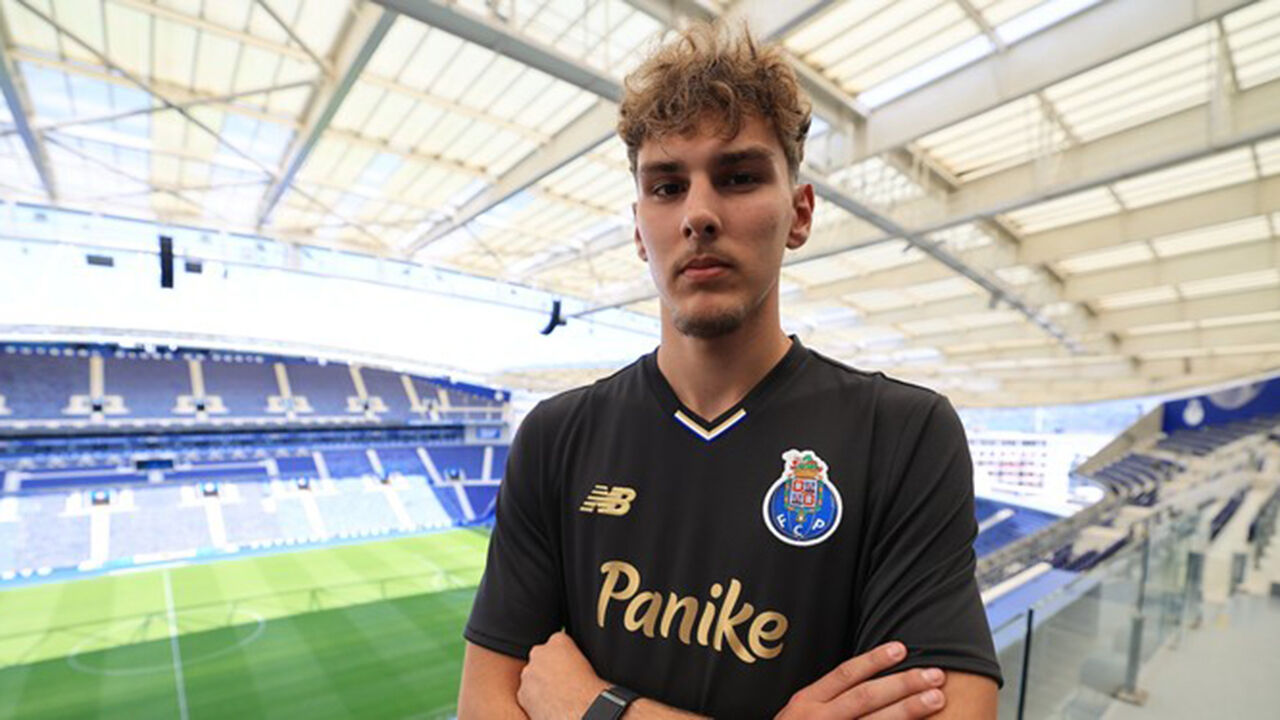 Hubert Charuzy assina pelo FC Porto e quer superar Młynarczyk