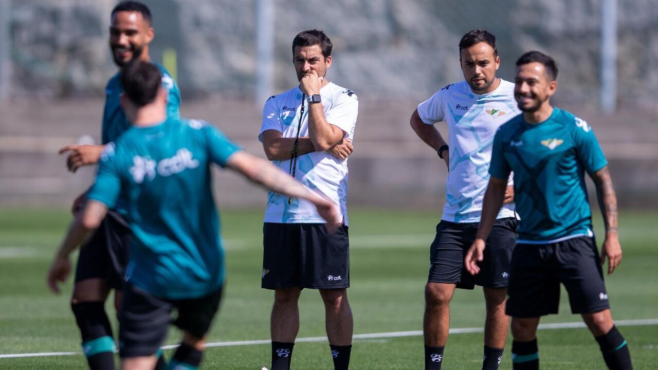Diogo Monteiro, Afonso Dias e Pedro Jesus procuram espaço no Moreirense