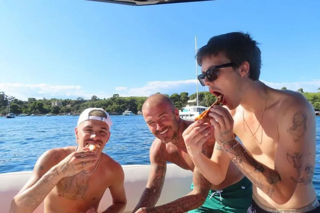 Cruz Beckham partilha imagens das férias da família