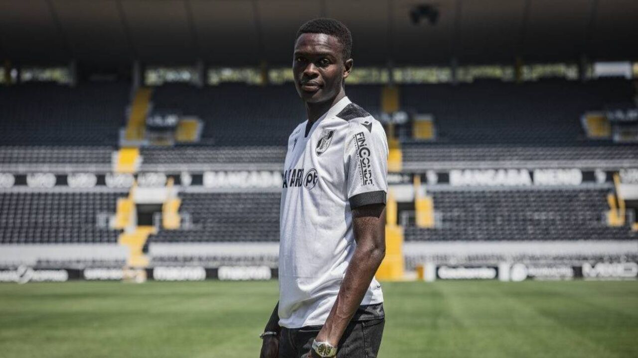 Alioune Ndoye é reforço do V.Guimarães