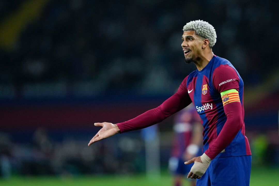 Ronald Araújo confiante na temporada 2025/26 do FC Barcelona