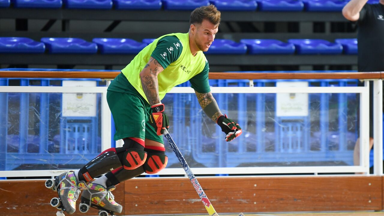 Hélder Nunes joga no Europeu de hóquei em patins, em Paredes
