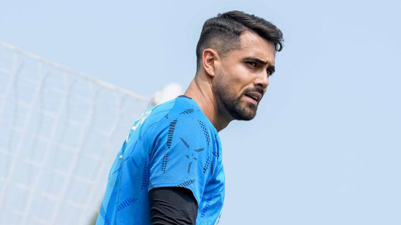 Diogo Costa recorda Jorge Costa, referência do FC Porto.
