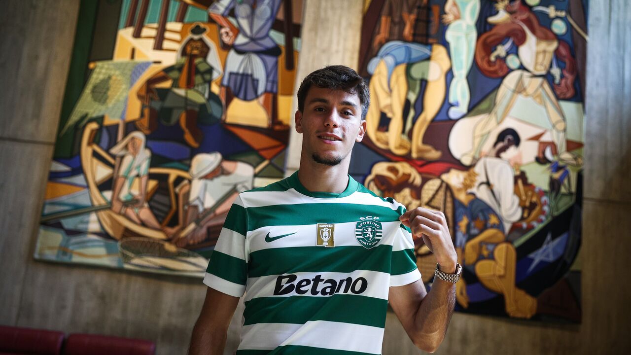 Vagiannidis chega a Lisboa e junta-se aos campeões do Sporting CP