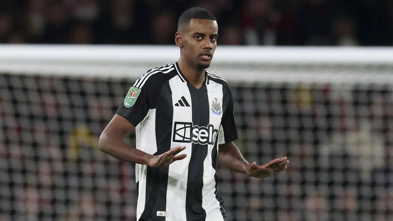 Isak proibido de treinar com o Newcastle por Eddie Howe