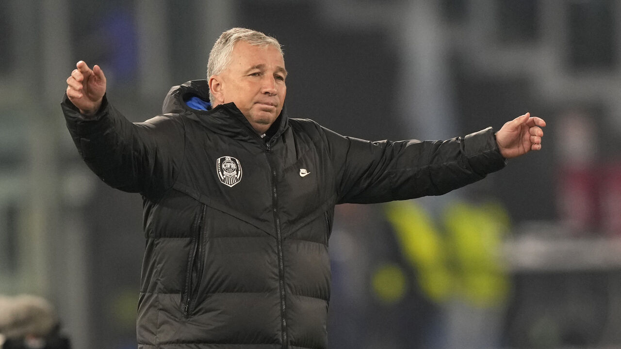 Dan Petrescu, treinador do Cluj, assume favoritismo do Sp. Braga