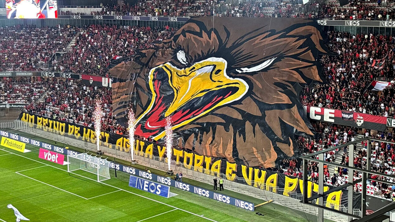 Adeptos do Nice deixam provocação antes do jogo com o Benfica