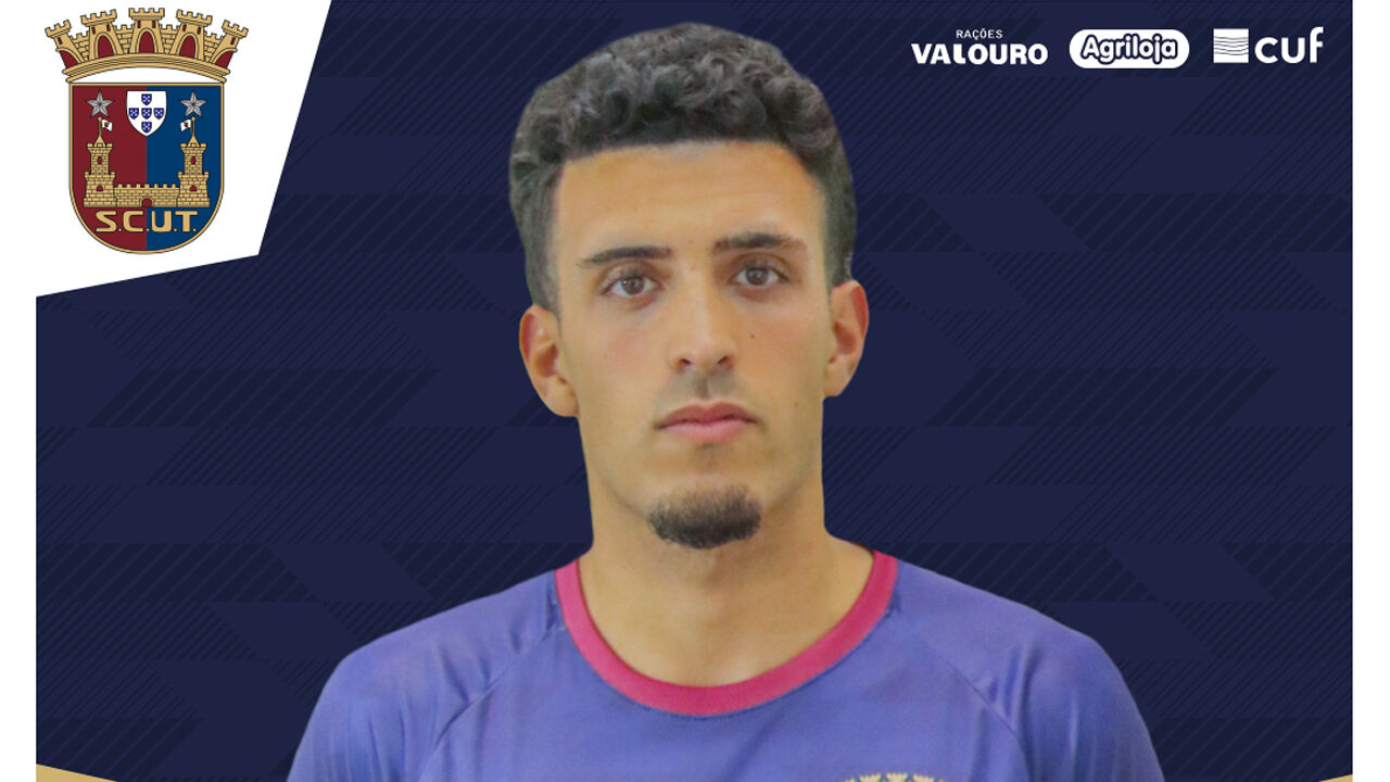 Afonso Peixoto reforça defesa do Torreense