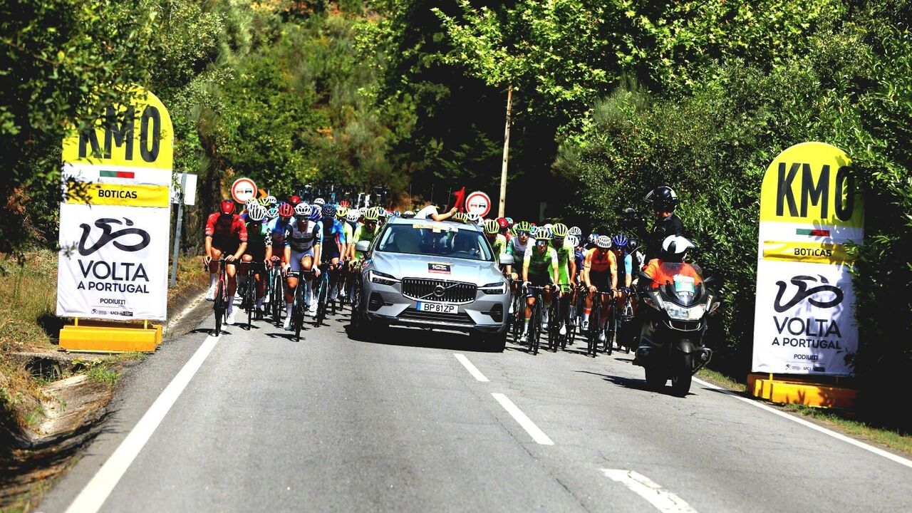 Volta a Portugal: ciclistas competem em Bragança