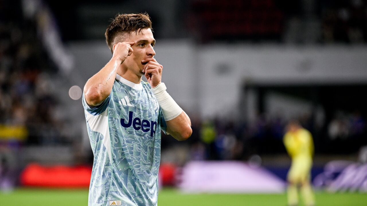 Francisco Conceição celebra depois de marcar um golo pela Juventus