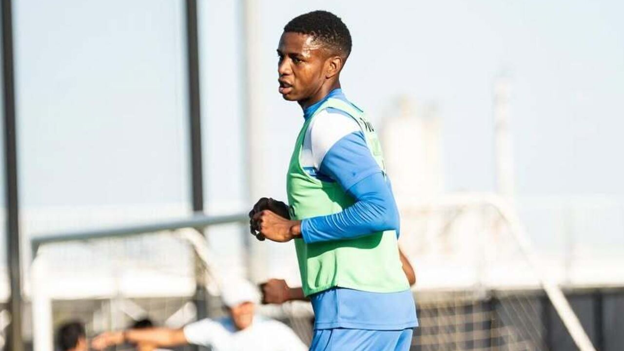 Julián Martínez chega a Portugal para reforçar o Alverca por quatro épocas