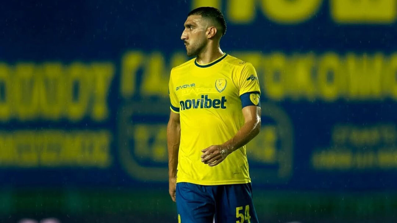 Georgios Liavas em ação pelo Panetolikos