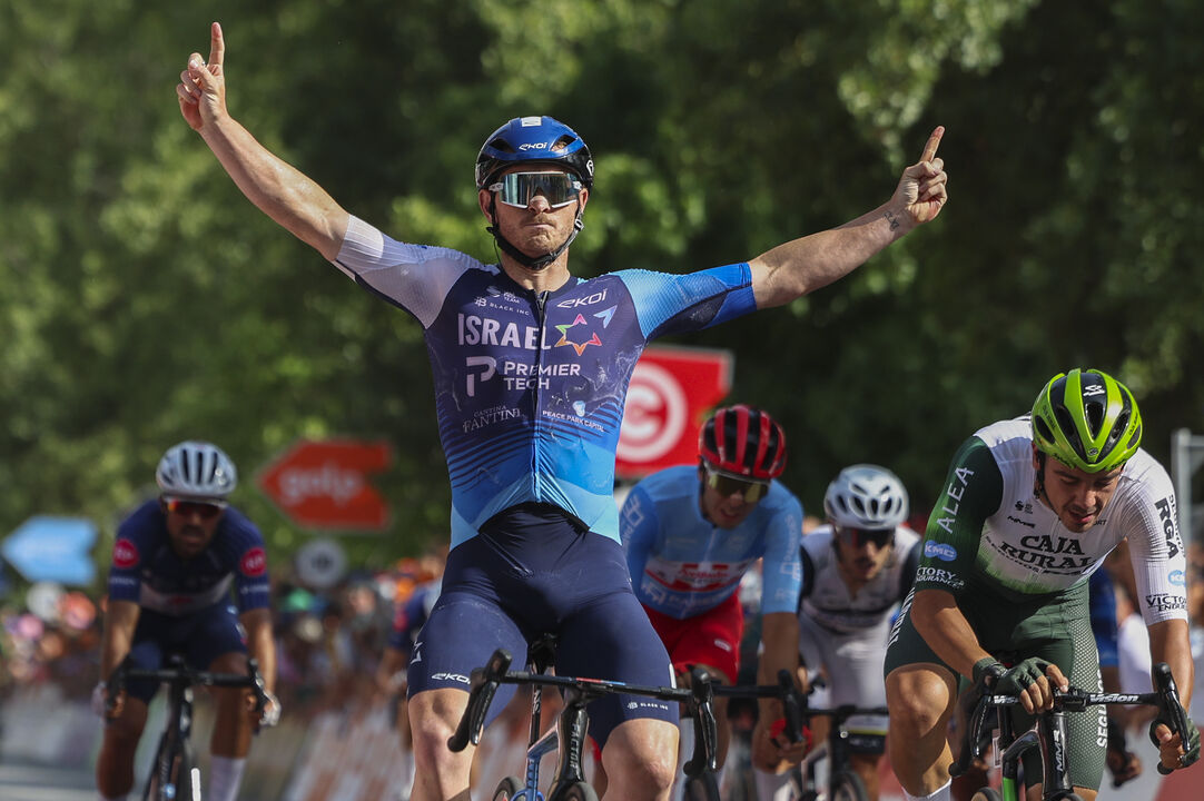 Brady Gilmore (Israel) ganha etapa da Volta a Portugal em Viseu